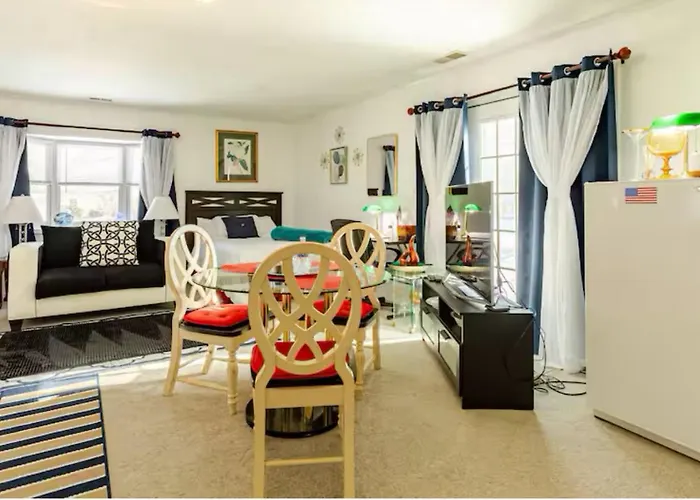 Charming Carmel Suite 8 Min To Carmel Arts District